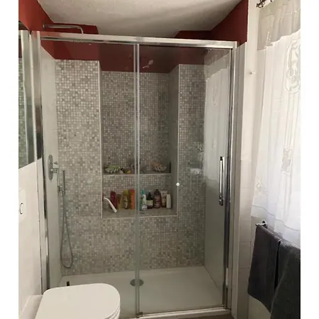 La Perla Del Lago Guest house