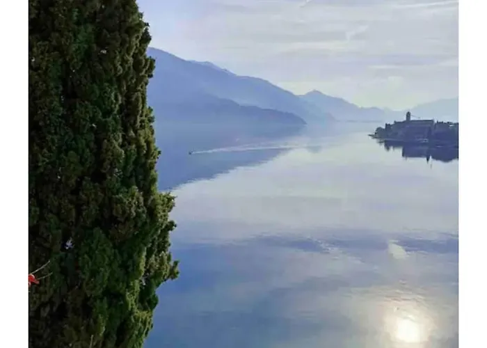 Pensionat La Perla Del Lago